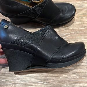 Mozo slip resistant wedges